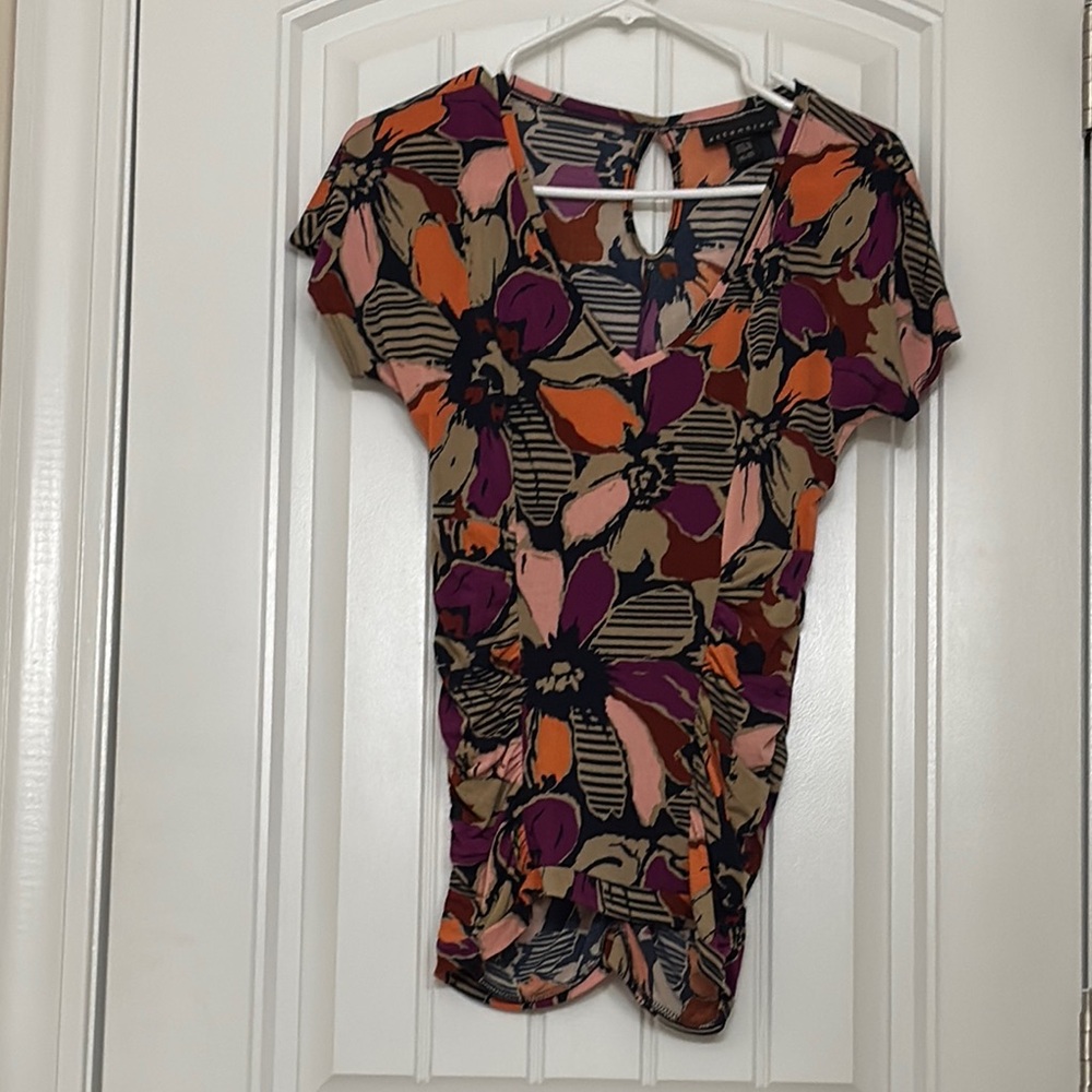 Floral V-Neck Top - Multicolor